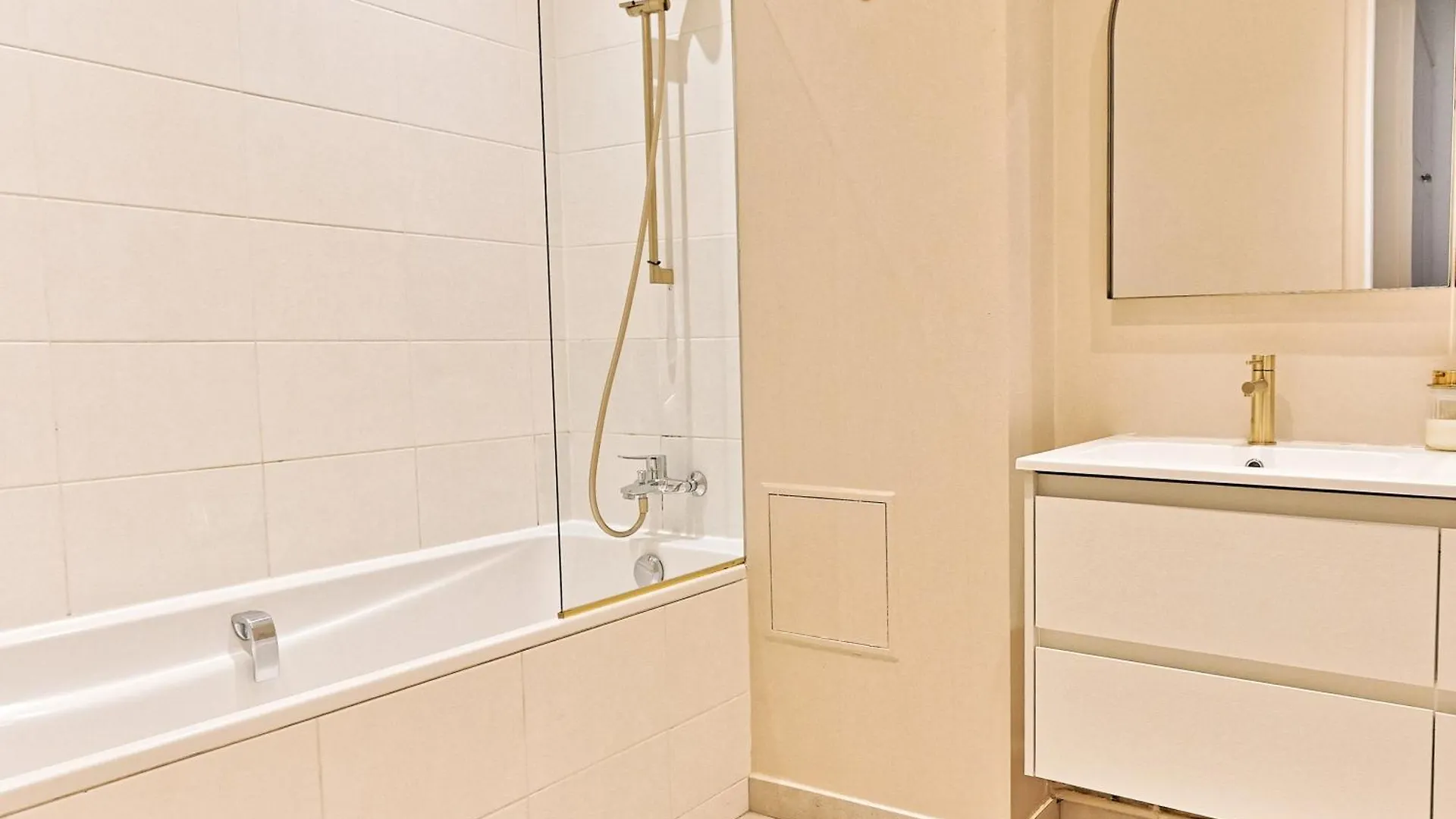 Appartement Moderne Et Climatise - Arc De Triomphe Paris