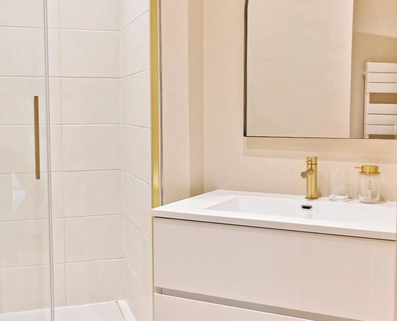 Appartement Moderne Et Climatise - Arc De Triomphe Paris Apartment